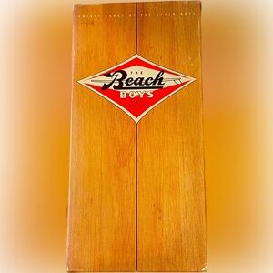 Good Vibrations: Thirty Years Of The Beach Boys
by The Beach Boys